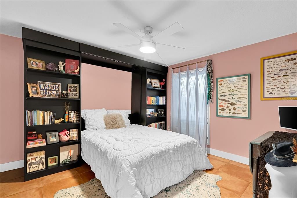 На продажу: $899,000 (2 спален, 2 ванн, 1580 Квадратных фут)