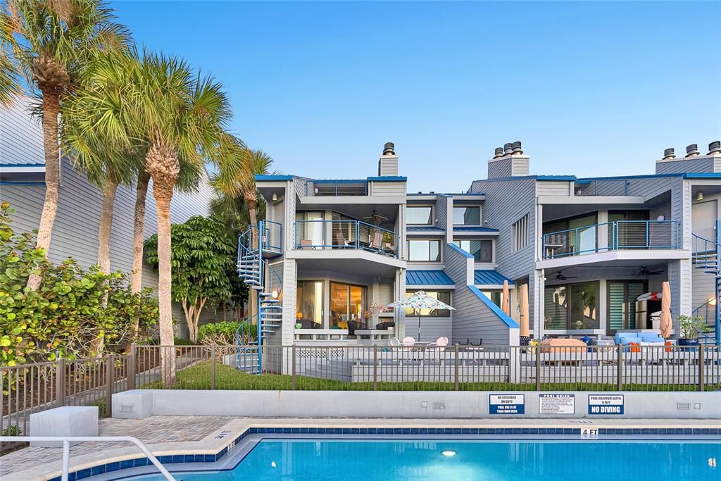 На продажу: $899,000 (2 спален, 2 ванн, 1580 Квадратных фут)