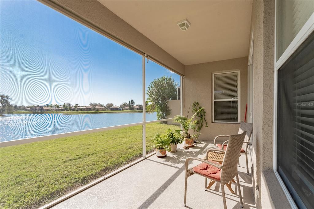 Active With Contract: $410,000 (2 beds, 2 baths, 1657 Square Feet)