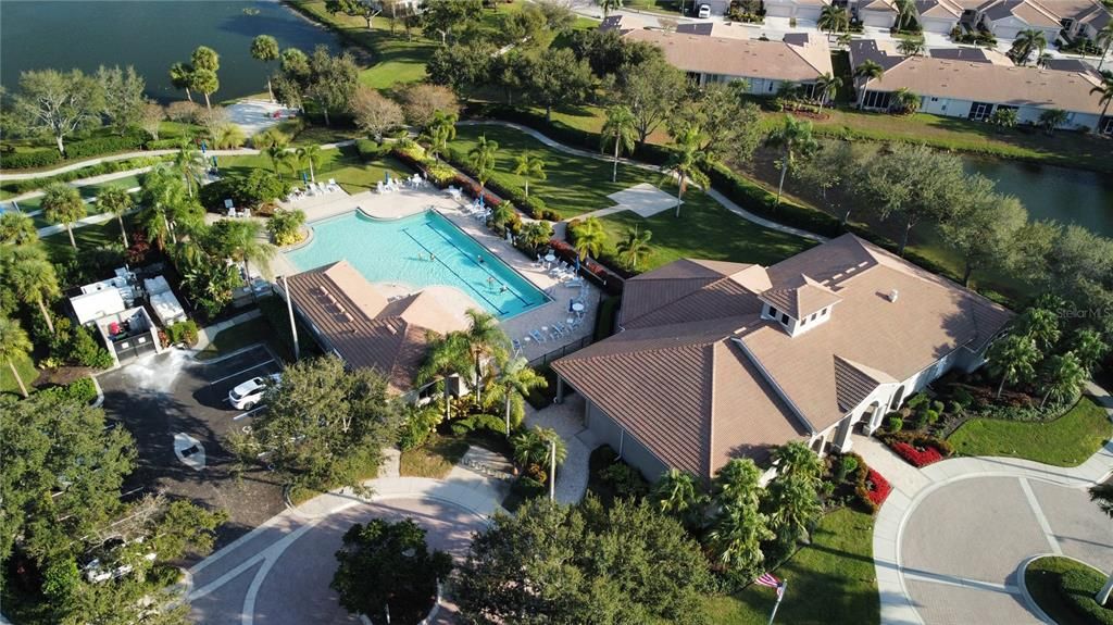 Active With Contract: $410,000 (2 beds, 2 baths, 1657 Square Feet)