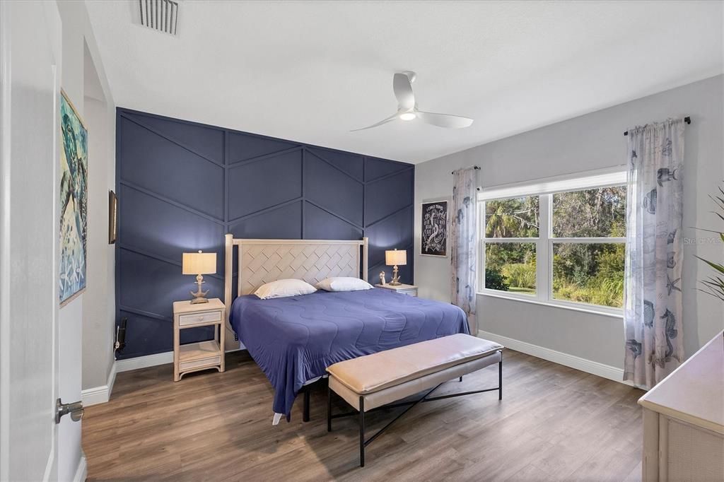 Active With Contract: $434,950 (2 beds, 2 baths, 1617 Square Feet)