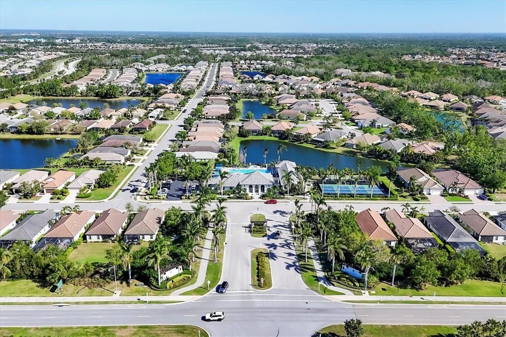 Active With Contract: $434,950 (2 beds, 2 baths, 1617 Square Feet)