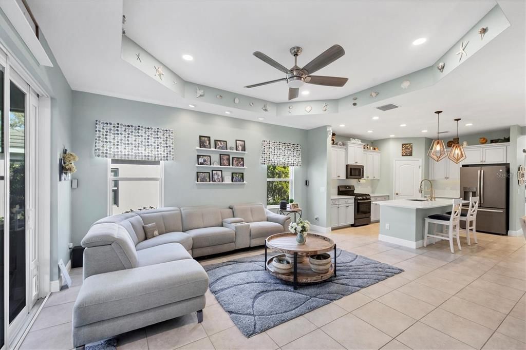 Active With Contract: $434,950 (2 beds, 2 baths, 1617 Square Feet)