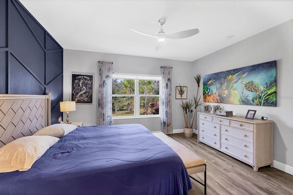 Active With Contract: $434,950 (2 beds, 2 baths, 1617 Square Feet)