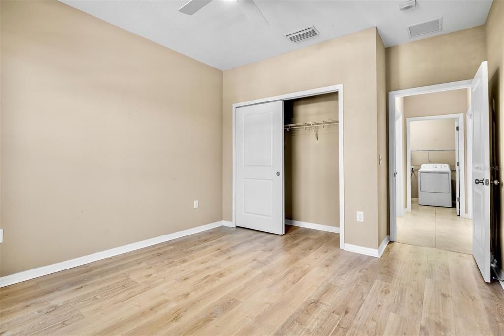 待售: $430,000 (2 贝兹, 2 浴室, 1526 平方英尺)