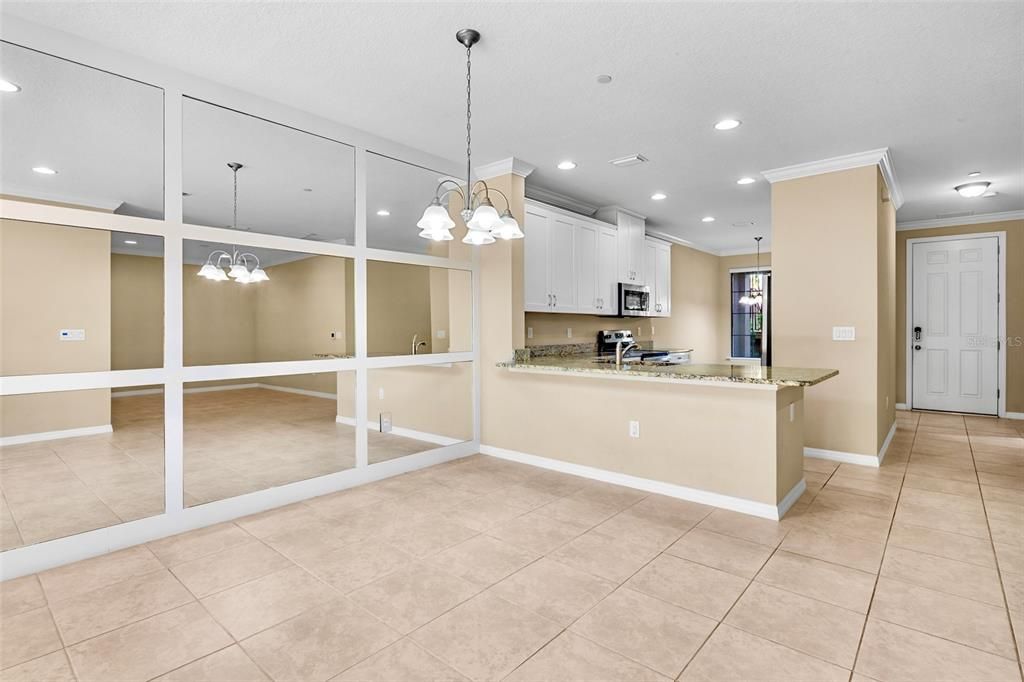 待售: $430,000 (2 贝兹, 2 浴室, 1526 平方英尺)