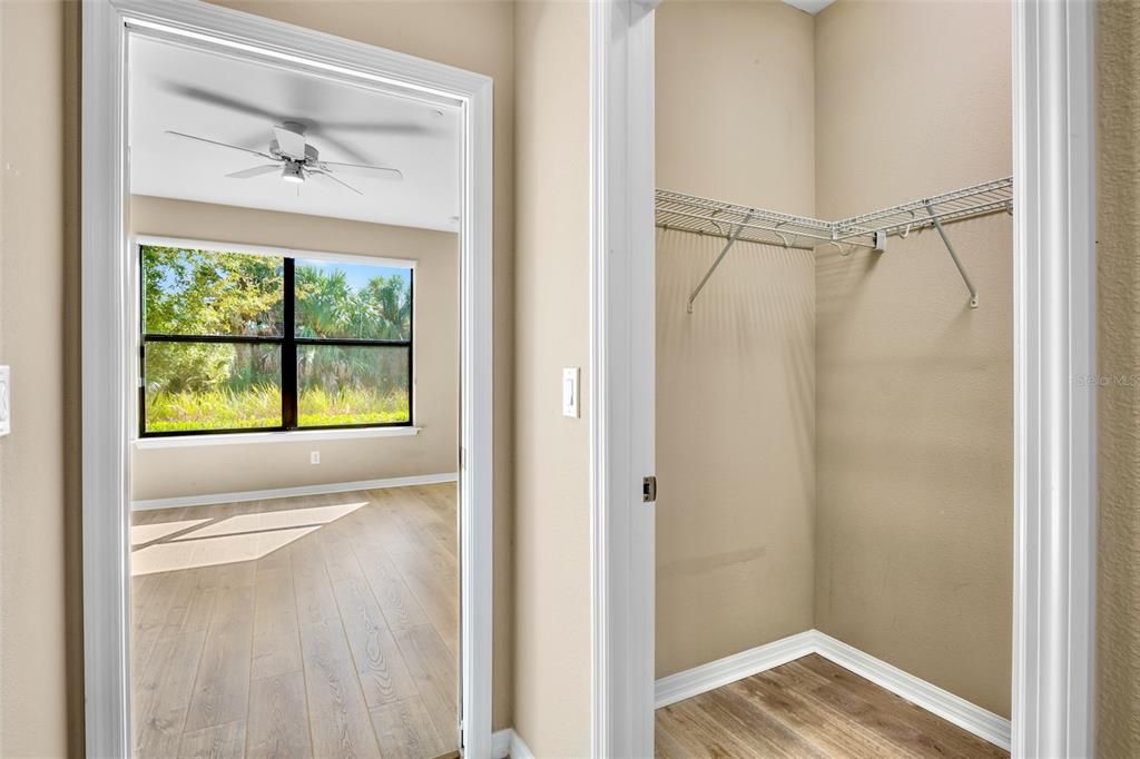 待售: $430,000 (2 贝兹, 2 浴室, 1526 平方英尺)