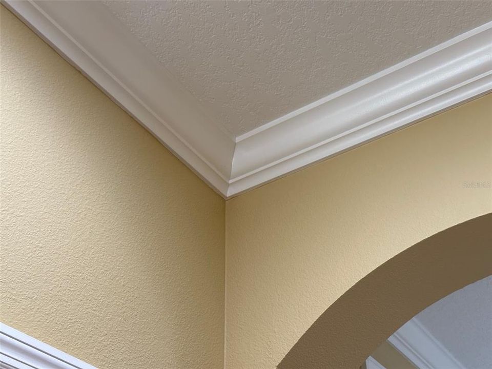 For Rent: $2,100 (3 beds, 2 baths, 1656 Square Feet)