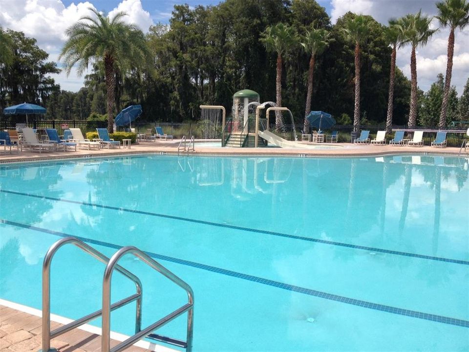 For Rent: $2,100 (3 beds, 2 baths, 1656 Square Feet)