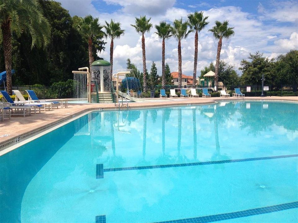 For Rent: $2,100 (3 beds, 2 baths, 1656 Square Feet)