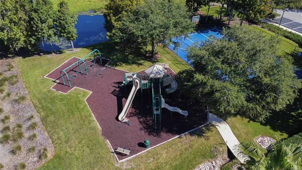 For Rent: $2,100 (3 beds, 2 baths, 1656 Square Feet)