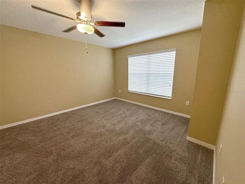 For Rent: $2,100 (3 beds, 2 baths, 1656 Square Feet)