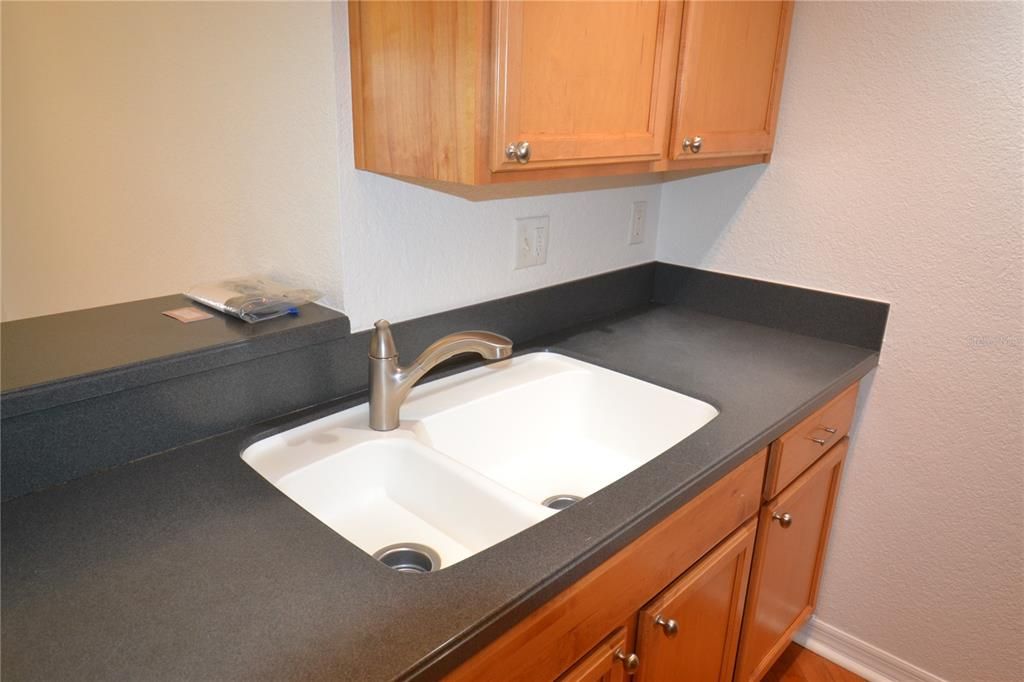 В аренду: $1,600 (1 спален, 1 ванн, 818 Квадратных фут)