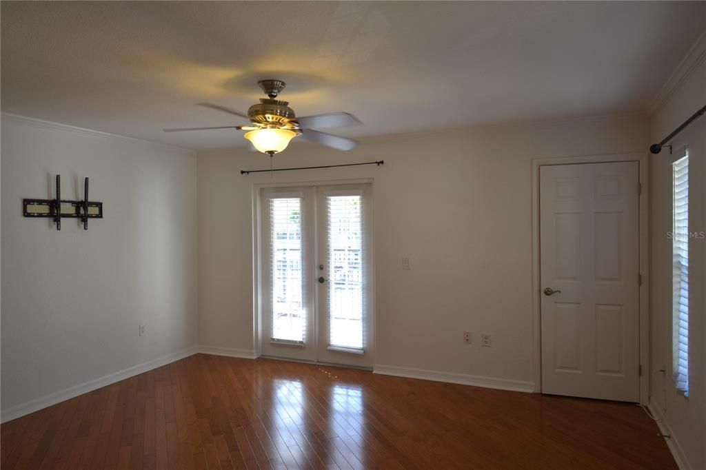 В аренду: $1,600 (1 спален, 1 ванн, 818 Квадратных фут)