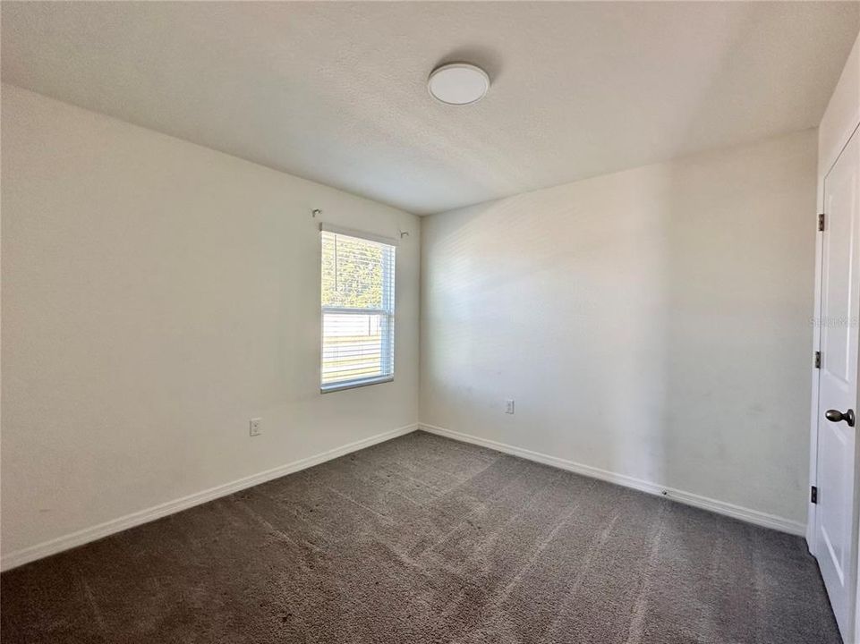 待售: $325,000 (4 贝兹, 2 浴室, 1768 平方英尺)