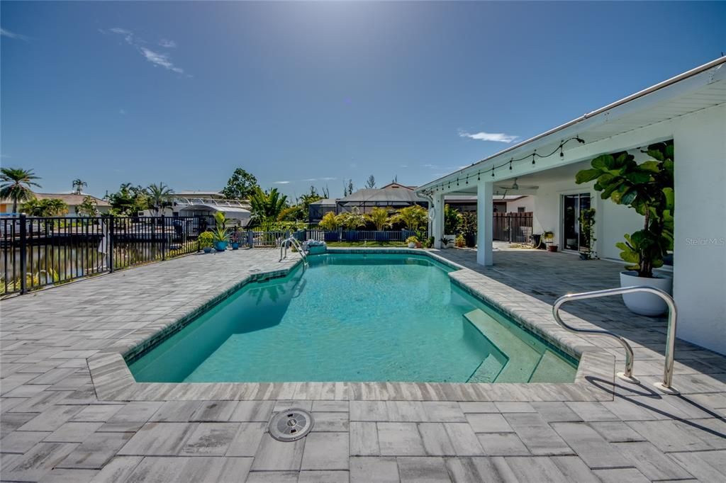 待售: $1,000,000 (3 贝兹, 2 浴室, 1781 平方英尺)