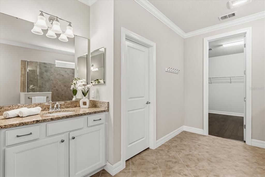 待售: $824,000 (3 贝兹, 3 浴室, 2744 平方英尺)