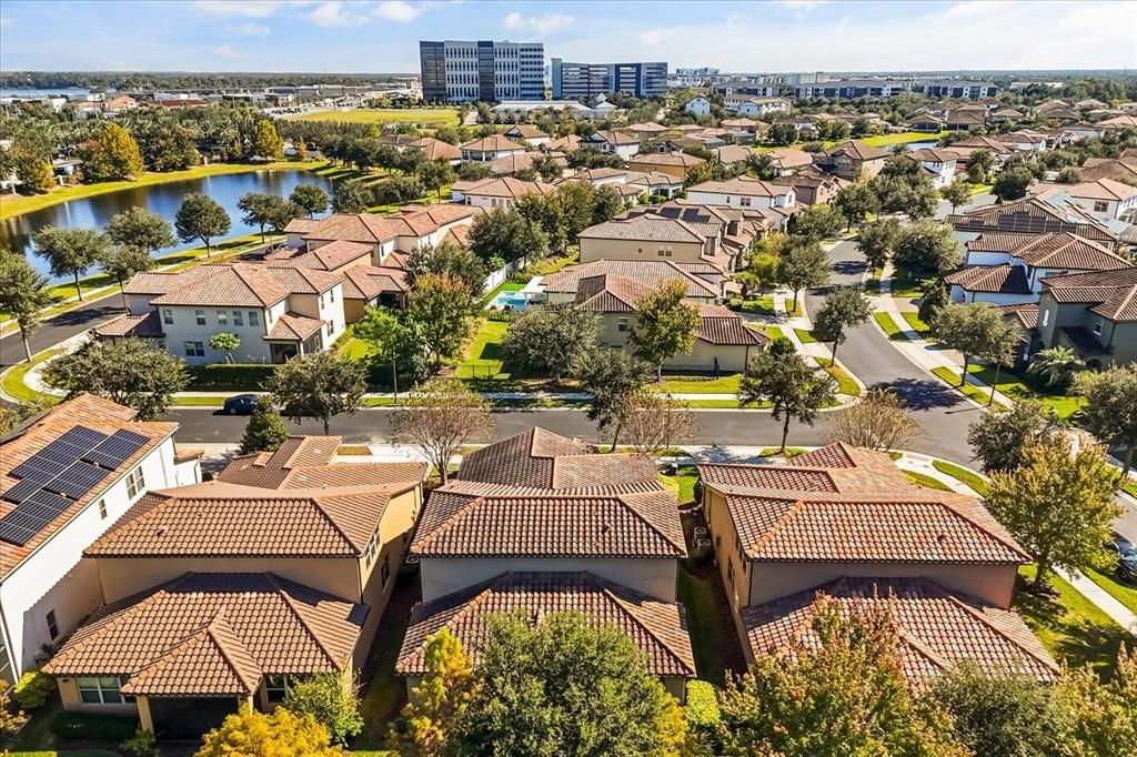 待售: $824,000 (3 贝兹, 3 浴室, 2744 平方英尺)