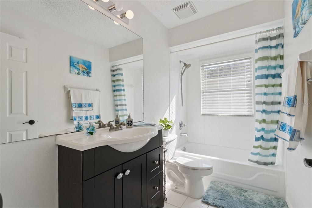 Active With Contract: $450,000 (4 beds, 2 baths, 2253 Square Feet)