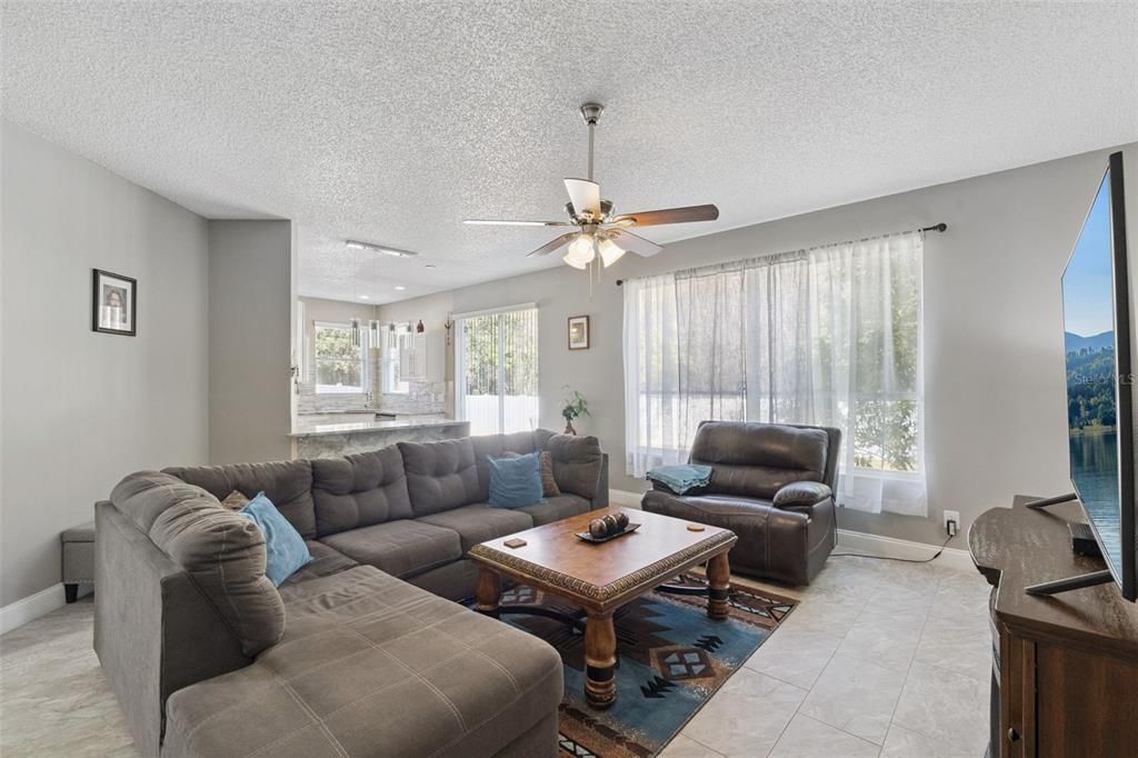 Active With Contract: $450,000 (4 beds, 2 baths, 2253 Square Feet)
