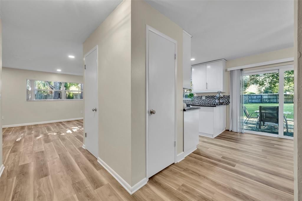 出租: $2,395 (3 贝兹, 2 浴室, 1456 平方英尺)