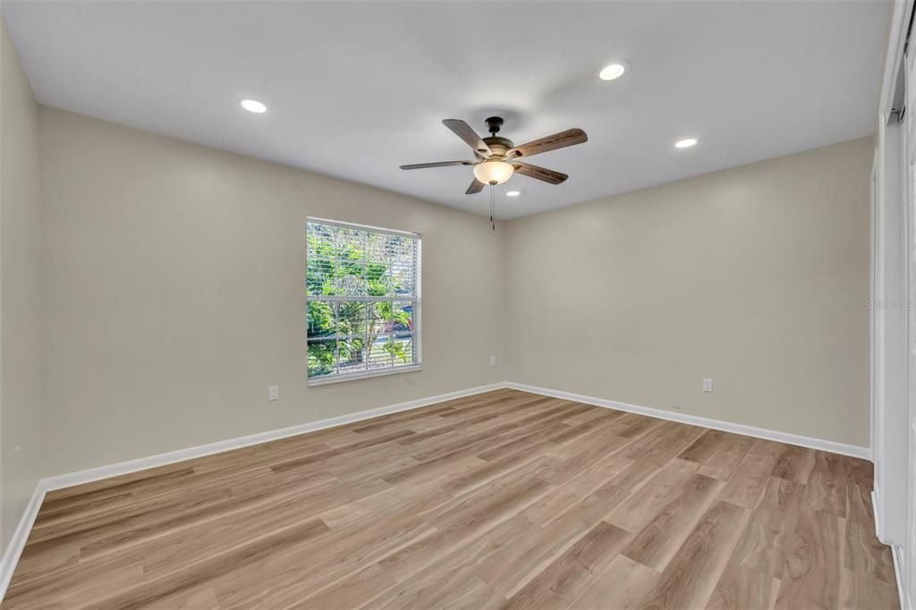 出租: $2,395 (3 贝兹, 2 浴室, 1456 平方英尺)