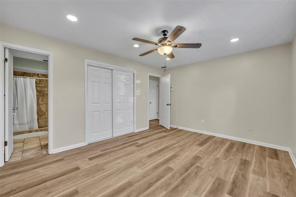 出租: $2,395 (3 贝兹, 2 浴室, 1456 平方英尺)