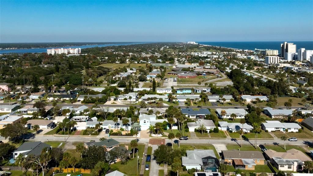 En Venta: $644,000 (4 camas, 3 baños, 2574 Pies cuadrados)