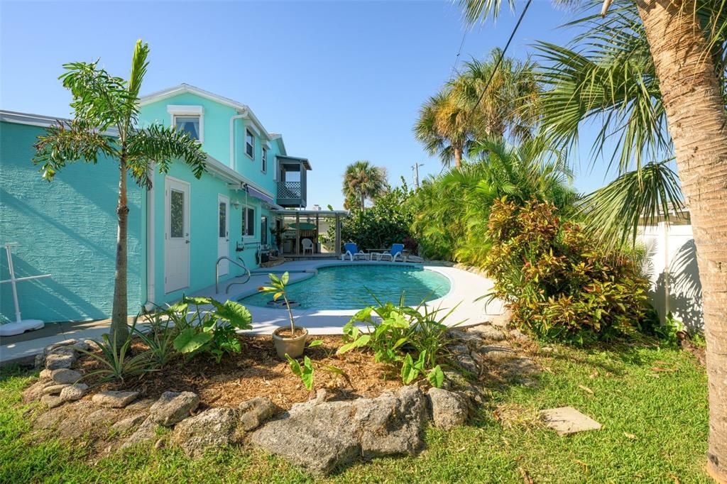 En Venta: $644,000 (4 camas, 3 baños, 2574 Pies cuadrados)