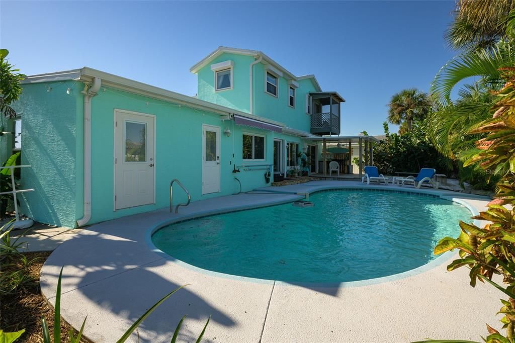 En Venta: $644,000 (4 camas, 3 baños, 2574 Pies cuadrados)