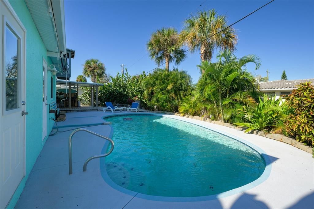 En Venta: $644,000 (4 camas, 3 baños, 2574 Pies cuadrados)