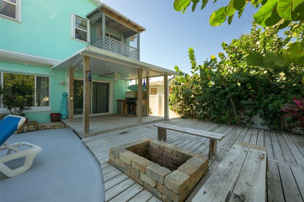 En Venta: $644,000 (4 camas, 3 baños, 2574 Pies cuadrados)