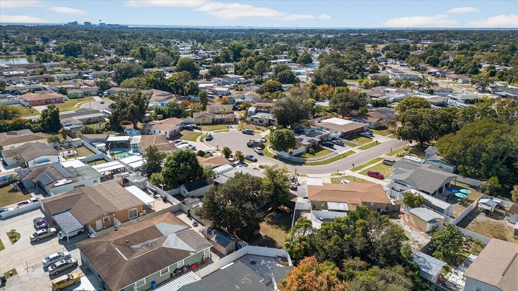 合同活跃: $499,900 (5 贝兹, 4 浴室, 1604 平方英尺)