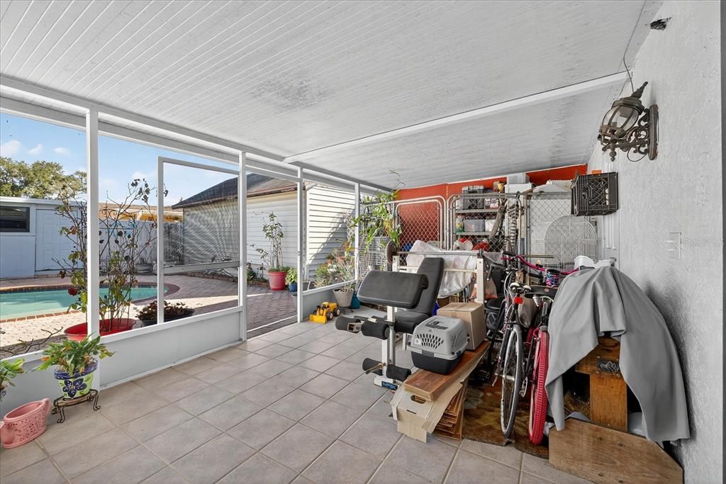 合同活跃: $499,900 (5 贝兹, 4 浴室, 1604 平方英尺)