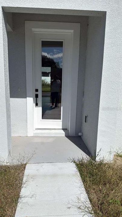 For Rent: $2,150 (4 beds, 2 baths, 1670 Square Feet)