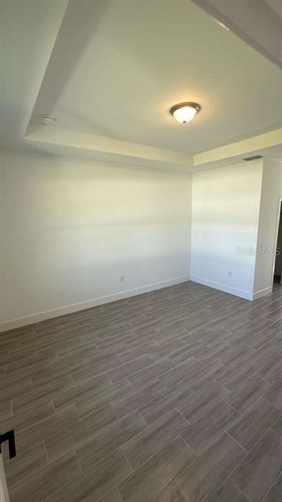 For Rent: $2,150 (4 beds, 2 baths, 1670 Square Feet)