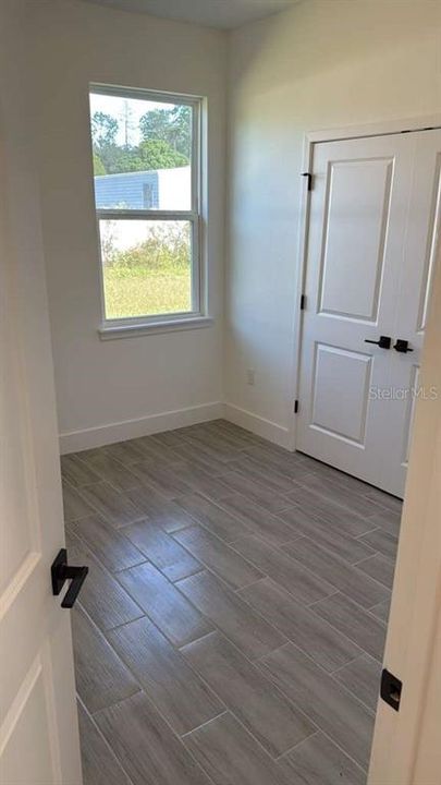 For Rent: $2,150 (4 beds, 2 baths, 1670 Square Feet)