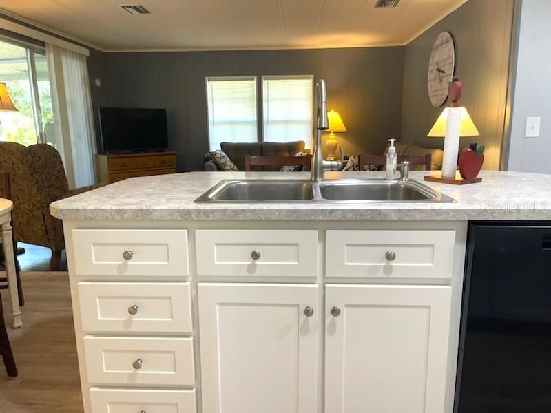 En Venta: $155,000 (2 camas, 2 baños, 864 Pies cuadrados)