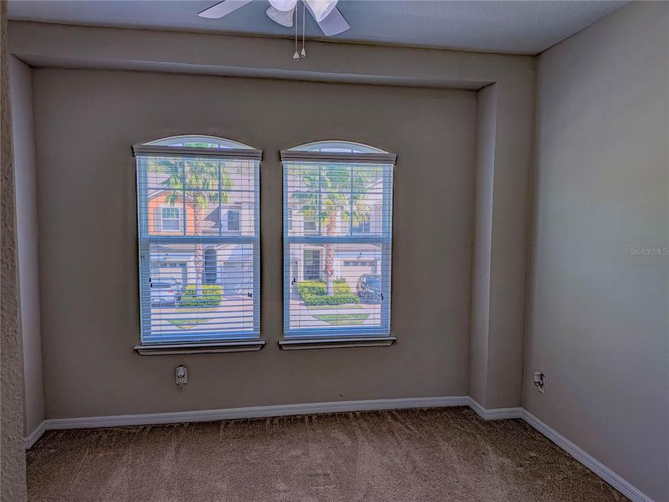 For Sale: $360,000 (3 beds, 2 baths, 1661 Square Feet)