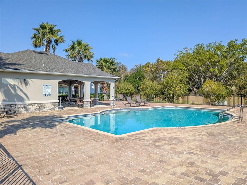 For Sale: $360,000 (3 beds, 2 baths, 1661 Square Feet)