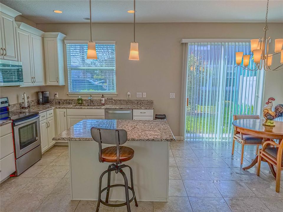 For Sale: $360,000 (3 beds, 2 baths, 1661 Square Feet)