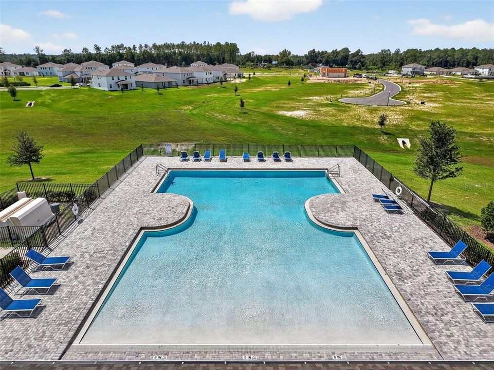 En Renta: $2,800 (3 camas, 2 baños, 2138 Pies cuadrados)