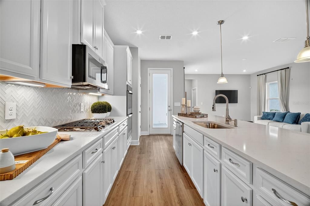 En Renta: $2,800 (3 camas, 2 baños, 2138 Pies cuadrados)