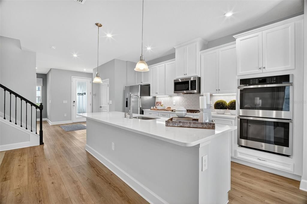 En Renta: $2,800 (3 camas, 2 baños, 2138 Pies cuadrados)