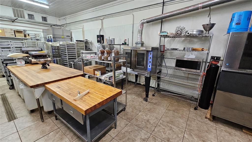 待售: $1,500,000 (0 贝兹, 0 浴室, 3192 平方英尺)