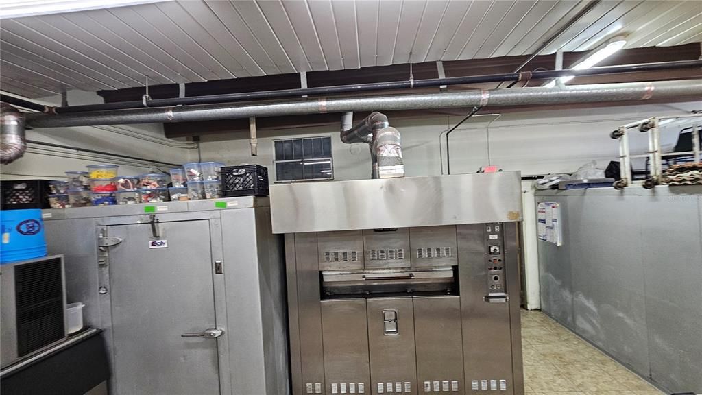 待售: $1,500,000 (0 贝兹, 0 浴室, 3192 平方英尺)