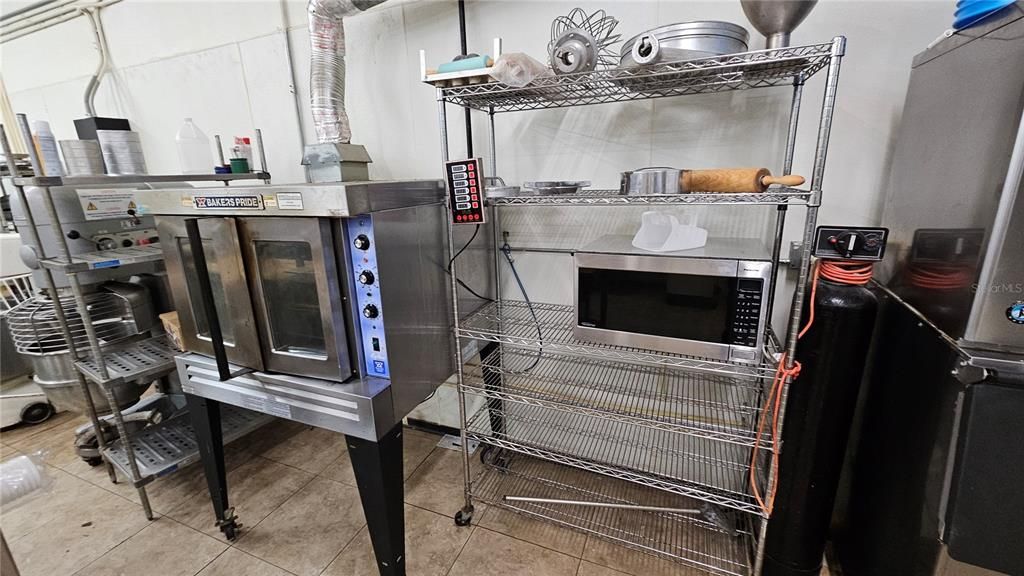 待售: $1,500,000 (0 贝兹, 0 浴室, 3192 平方英尺)