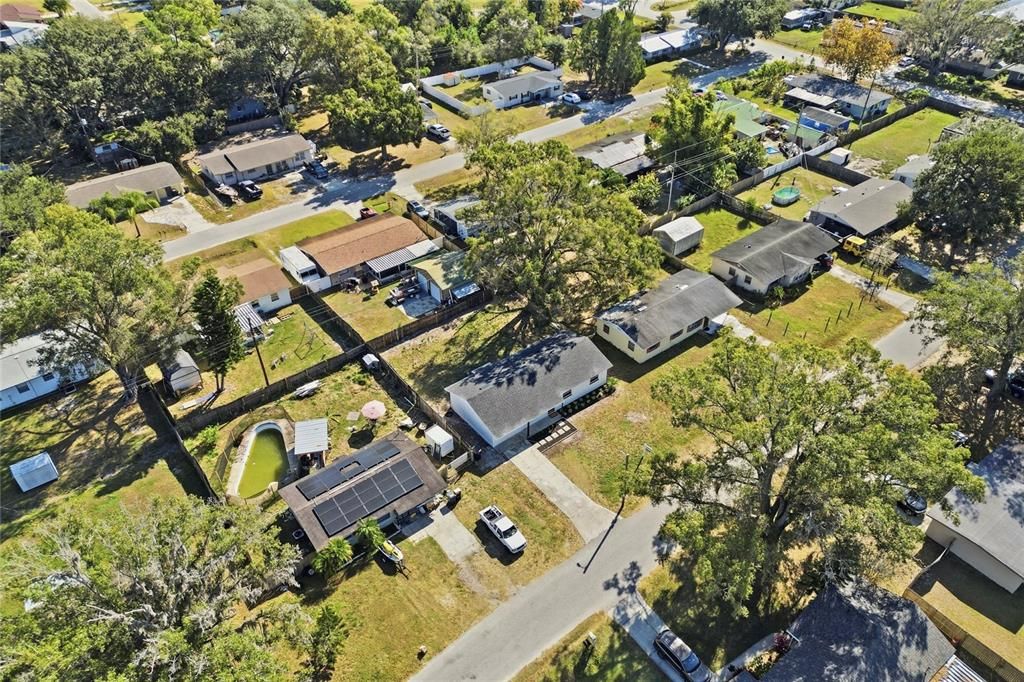 На продажу: $260,000 (4 спален, 2 ванн, 1300 Квадратных фут)