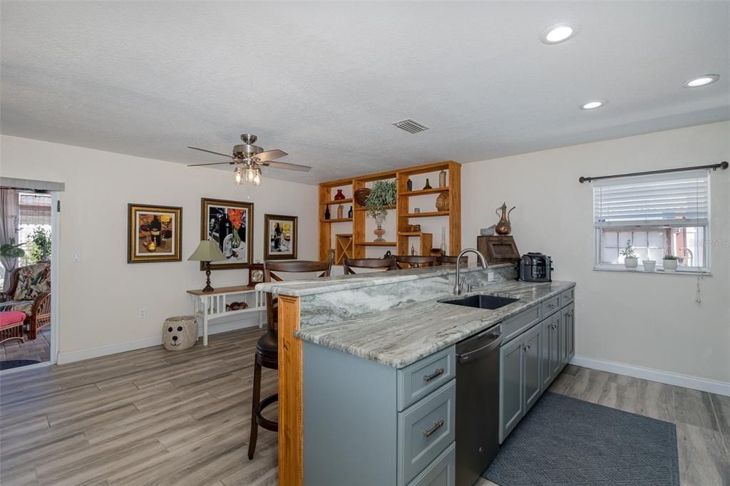 Active With Contract: $329,900 (3 beds, 2 baths, 1715 Square Feet)