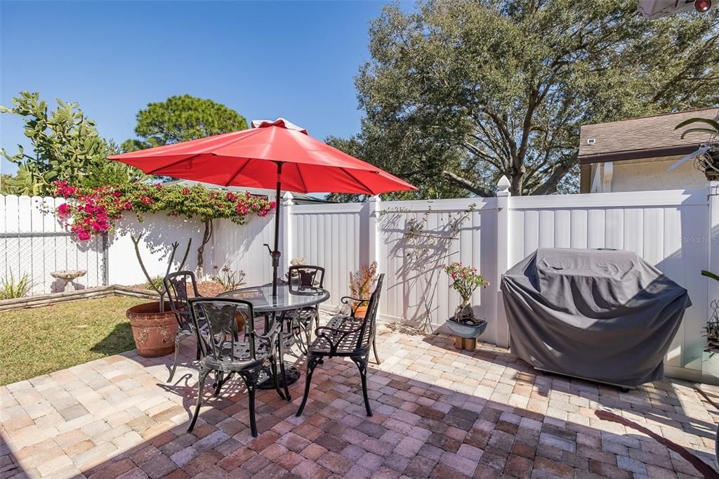 Active With Contract: $329,900 (3 beds, 2 baths, 1715 Square Feet)